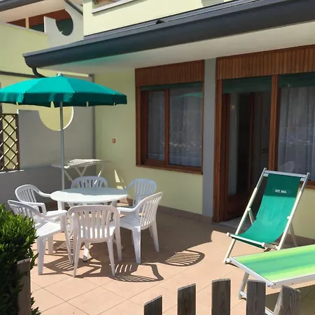Bibione Residence Apartments 公寓 *